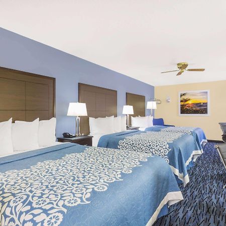 Days Inn By Wyndham Моуаб Екстериор снимка